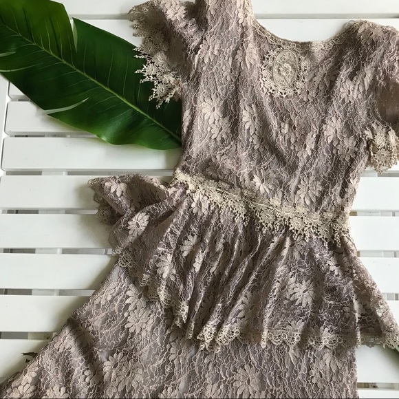 Vintage Dresses & Skirts - VINTAGE NIEMANN-MARCUS BOHO PRAIRIE LACE DRESS